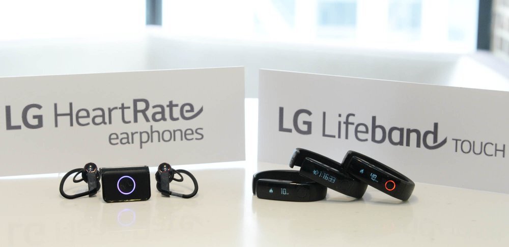 LG Heartrate Earphones a Lifeband Touch