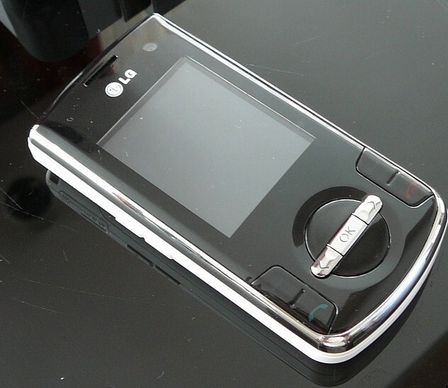 LG KF310 Vodafone