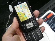 LG KS10: krasavec s příjmem streamované TV