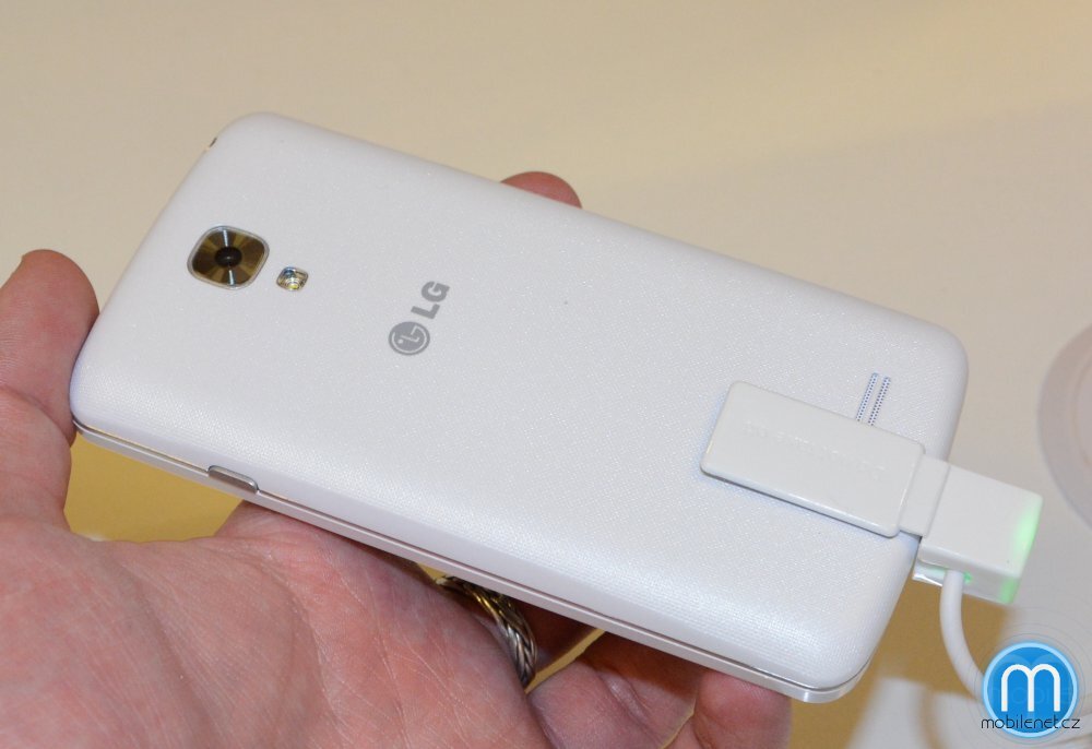 LG L90