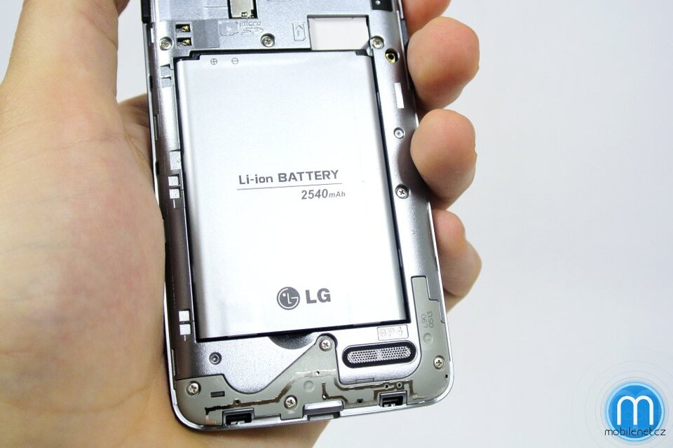LG L90