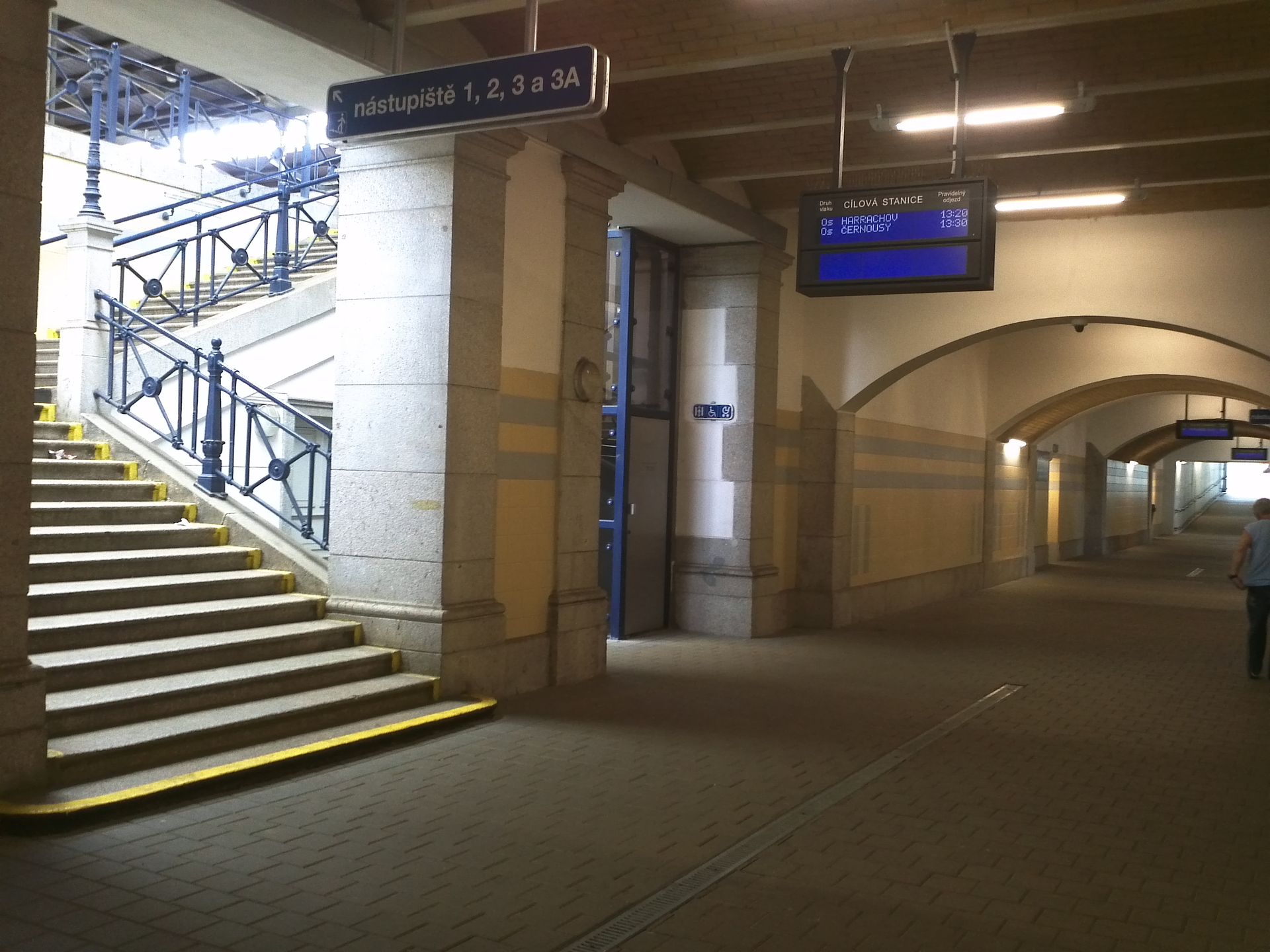 LG Optimus 2X, HTC Sensation, Samsung Galaxy S II