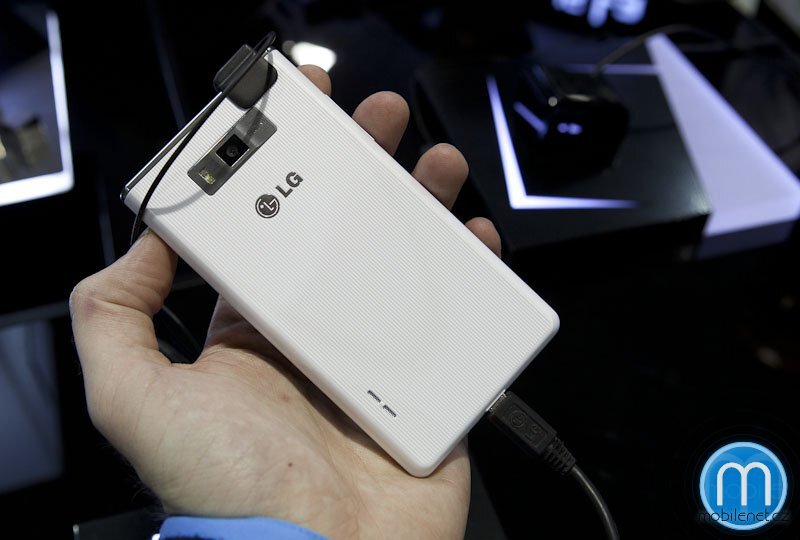 LG Optimus L7