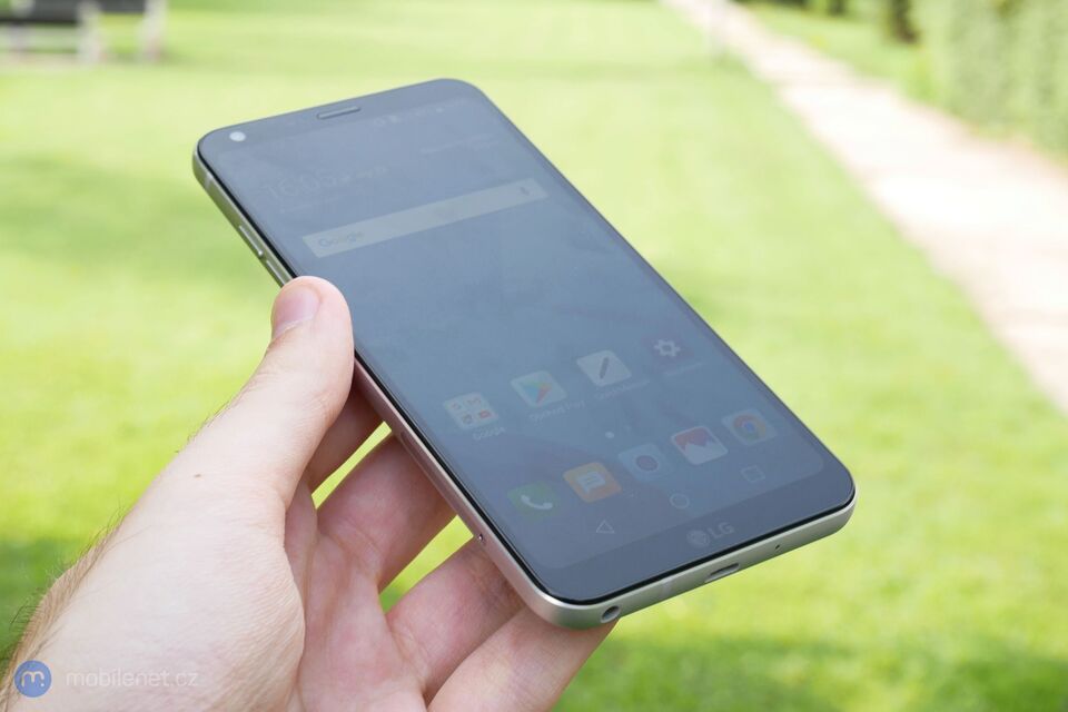 LG Q6