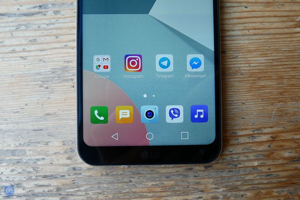LG Q6
