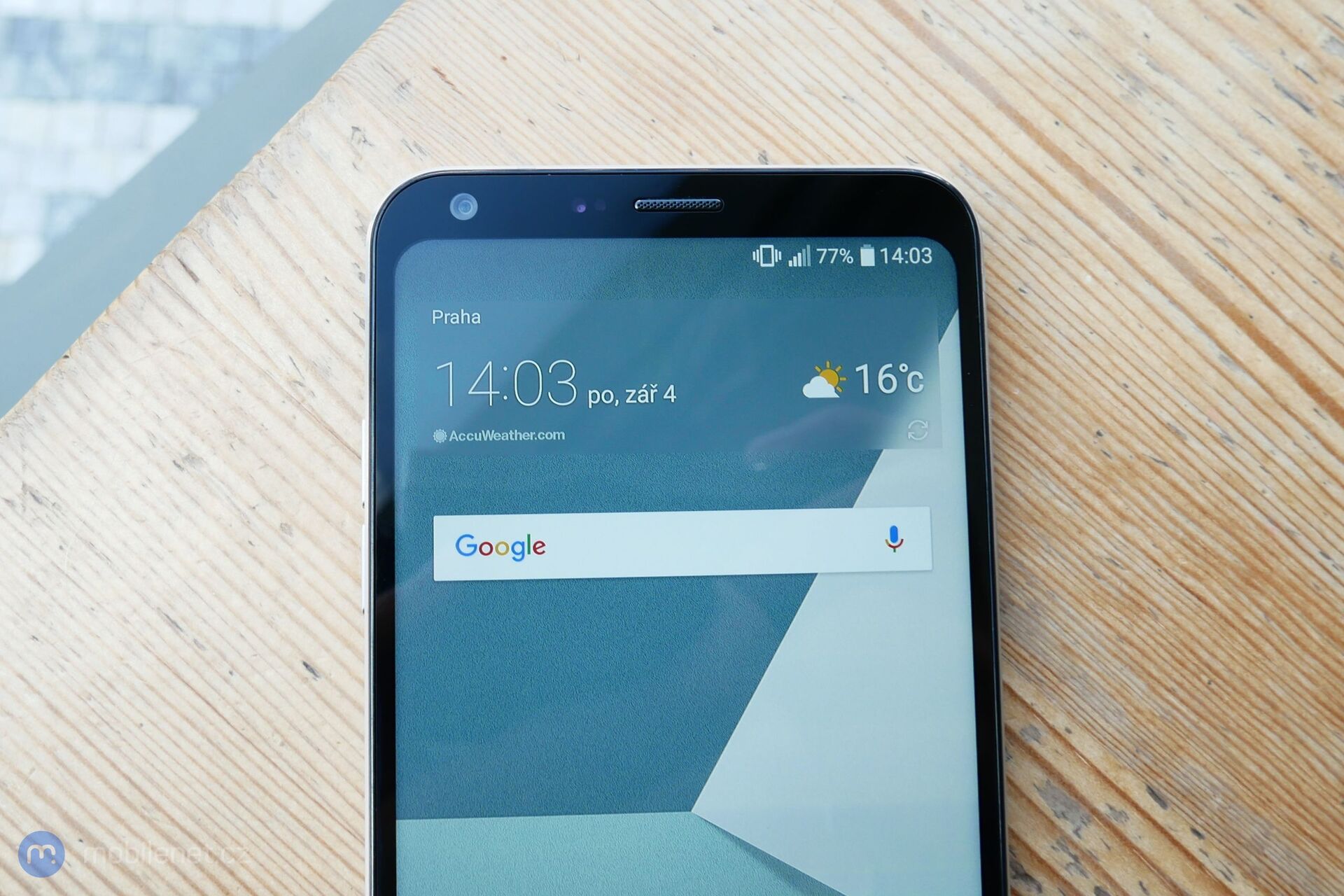 LG Q6