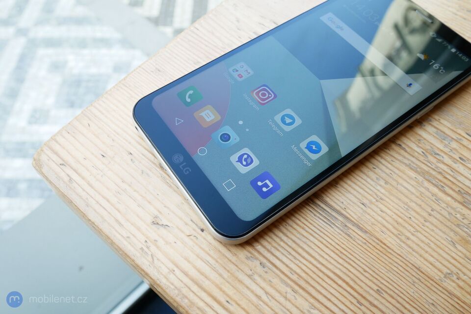 LG Q6