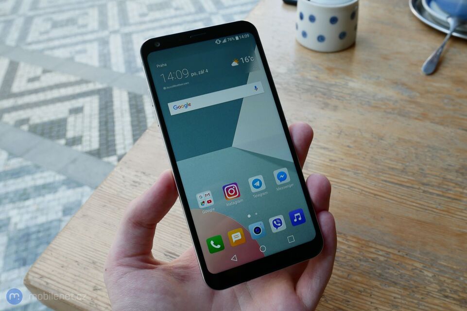 LG Q6