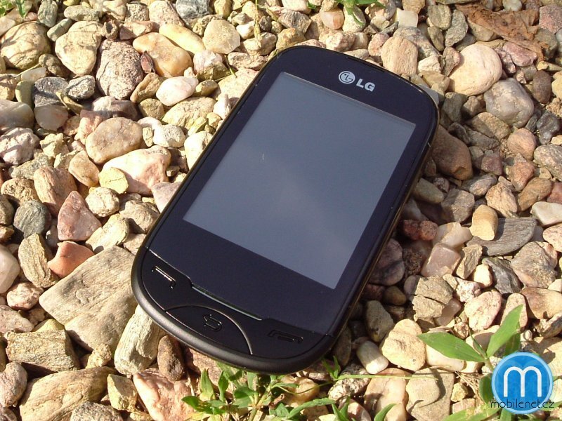 LG T500