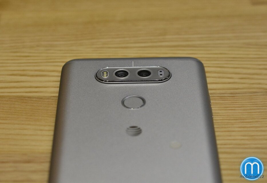LG V20