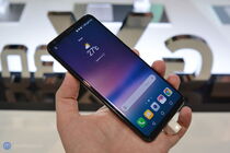 LG V30