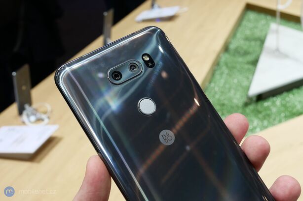 LG V30S ThinQ