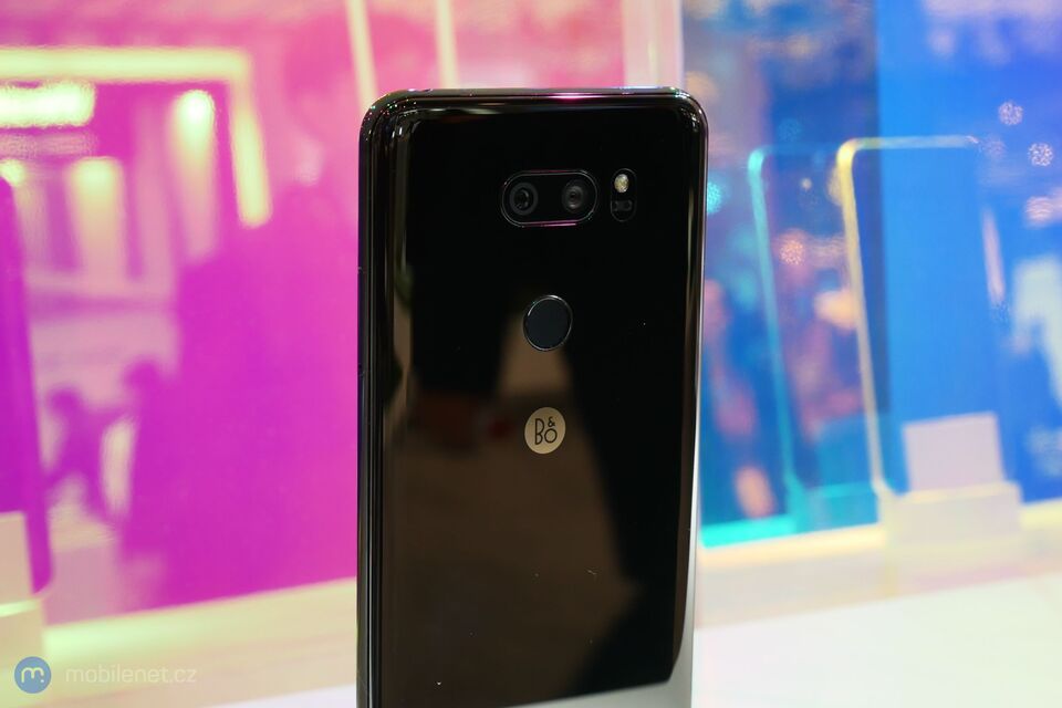 LG V30S ThinQ