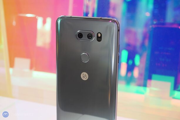 LG V30S ThinQ