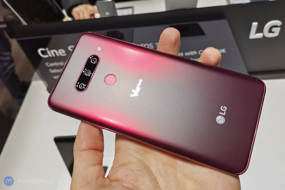 LG V40 ThinQ
