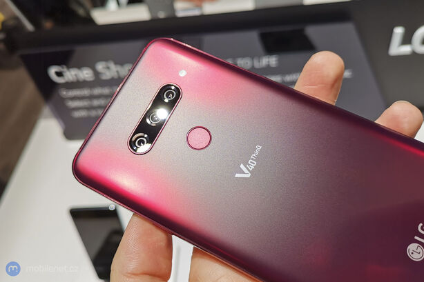 LG V40 ThinQ