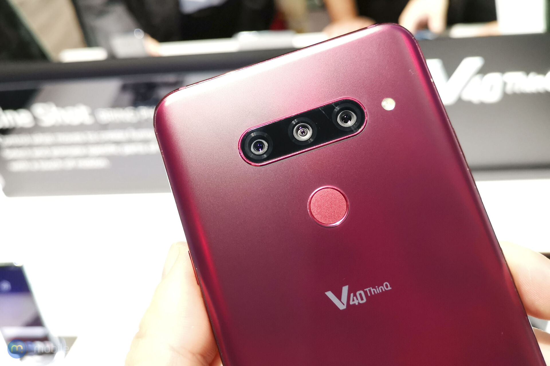 LG V40 ThinQ