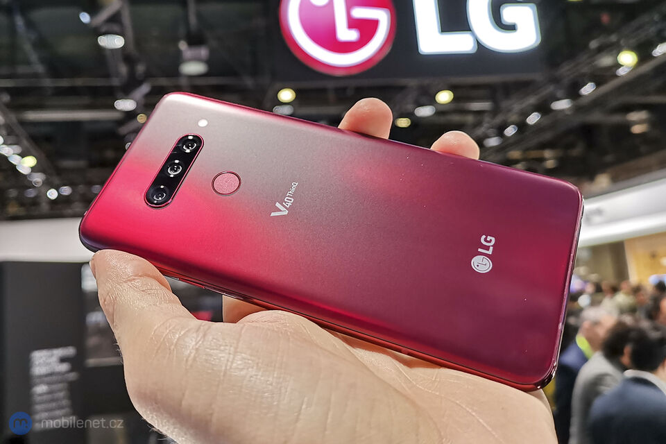 LG V40 ThinQ
