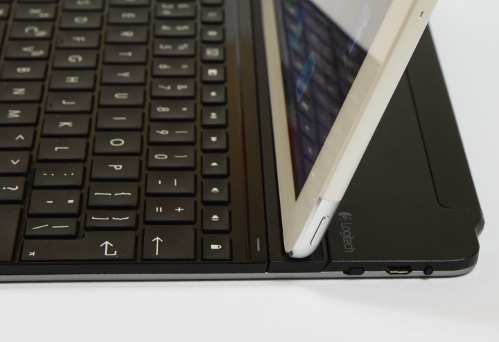Logitech Ultrathin Keyboard Cover for iPad Air