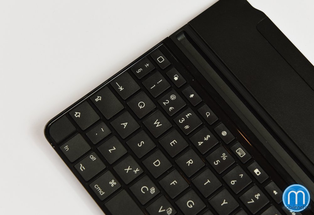 Logitech Ultrathin Keyboard Cover for iPad Air