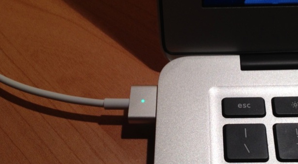 MagSafe Macbook Air