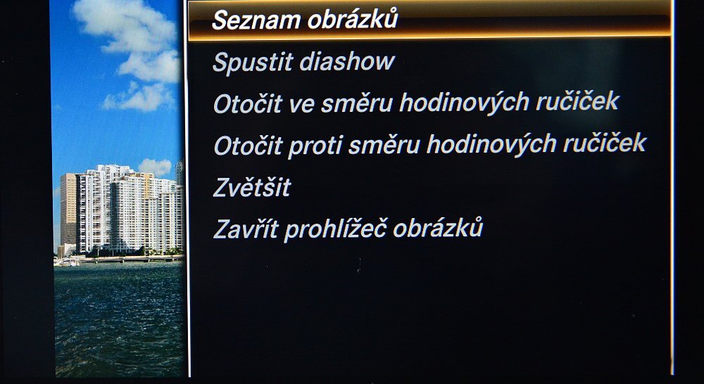 Mercedes-Benz COMAND Online