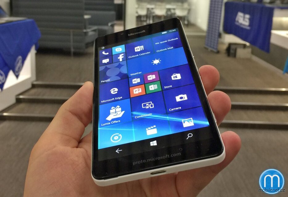 Microsoft Lumia 950