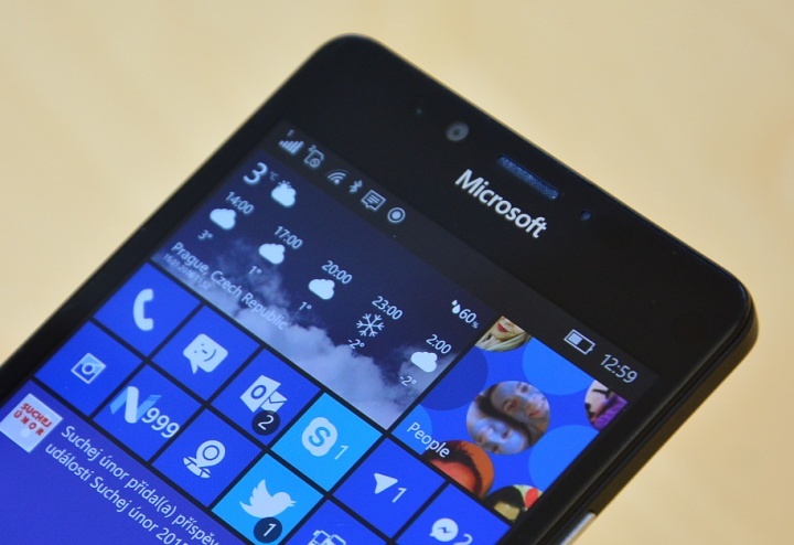Microsoft Lumia 950