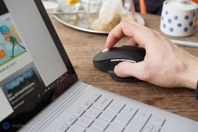 Microsoft Surface Book 2