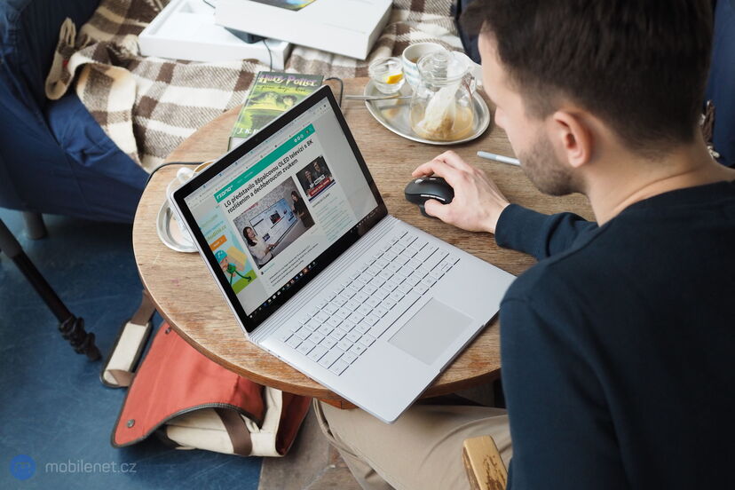 Microsoft Surface Book 2