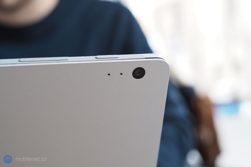 Microsoft Surface Book 2