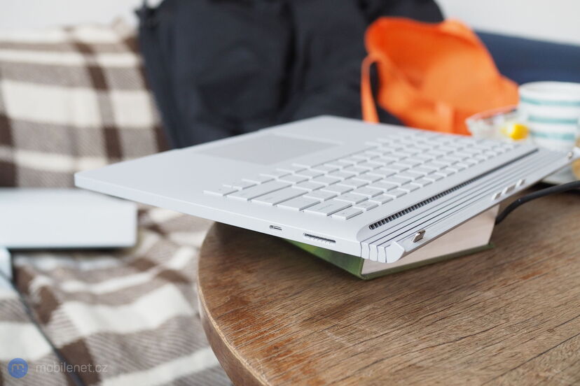 Microsoft Surface Book 2