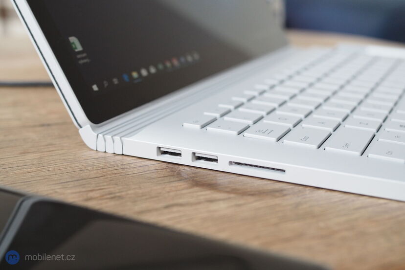 Microsoft Surface Book 2
