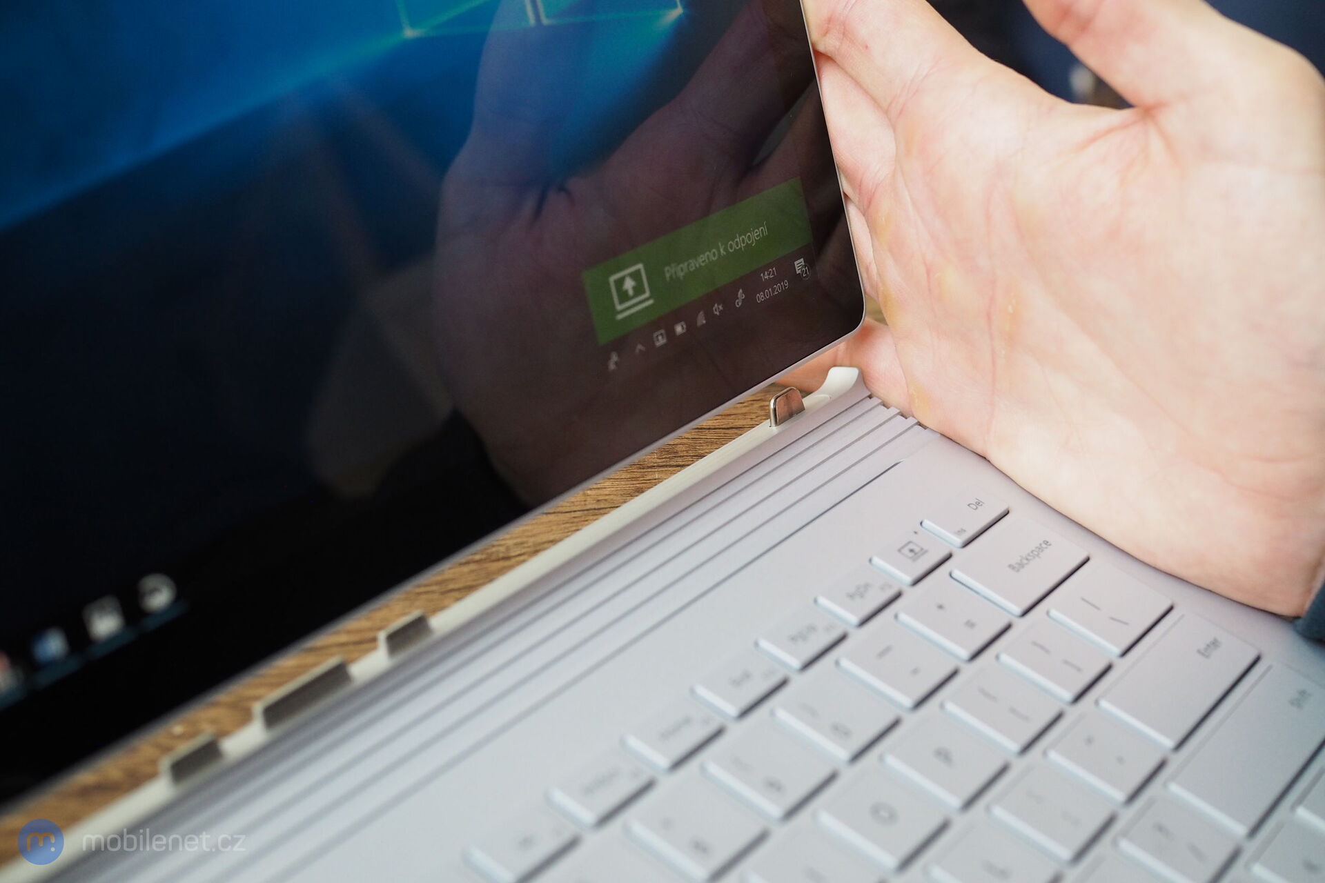 Microsoft Surface Book 2