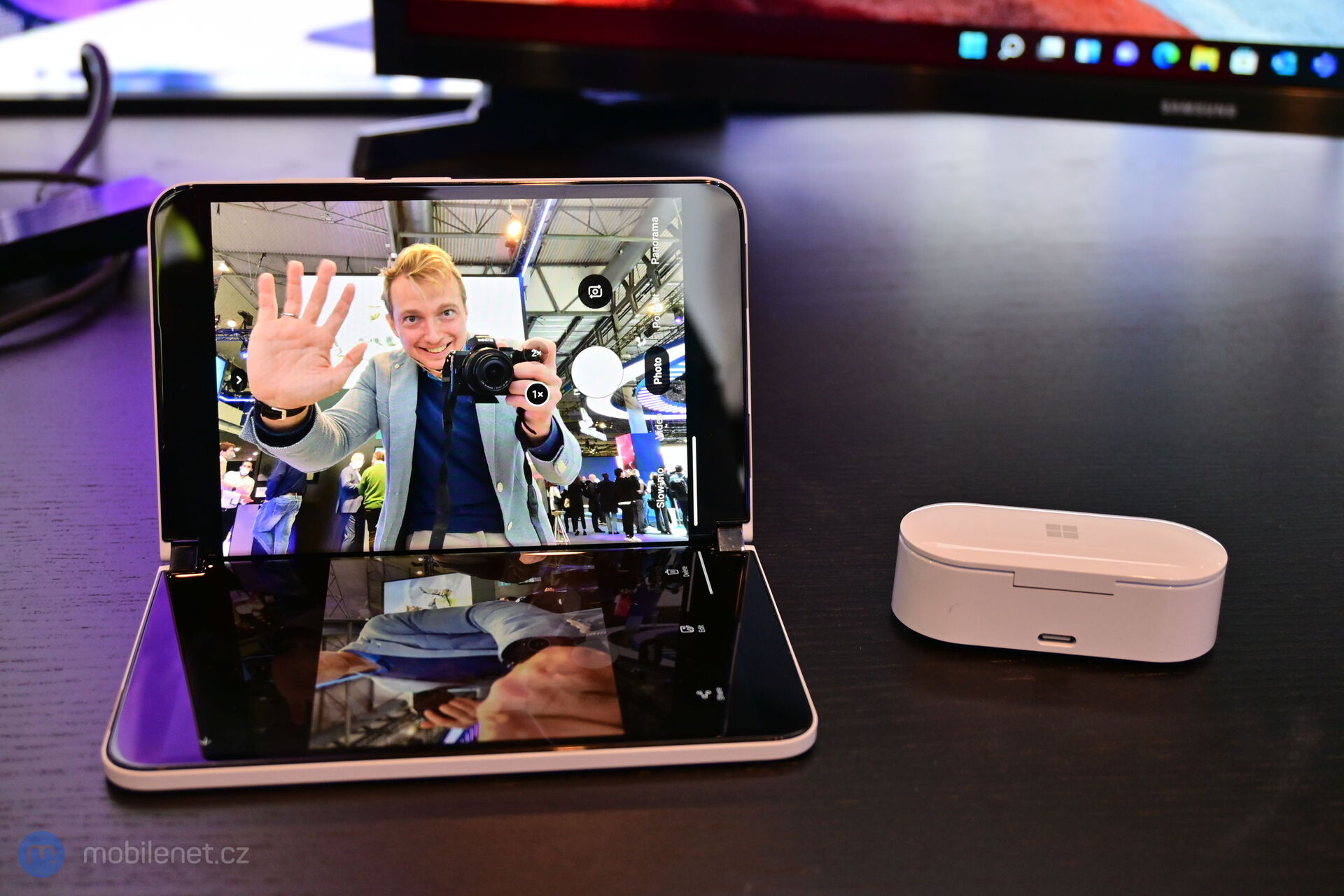 Microsoft Surface Duo 2