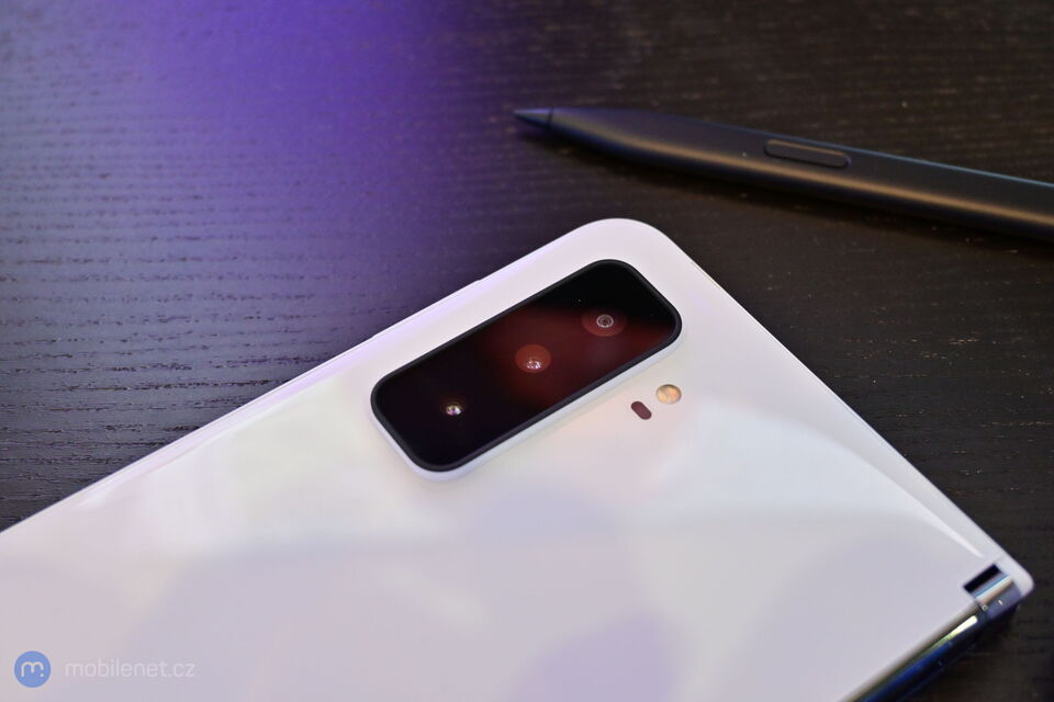 Microsoft Surface Duo 2