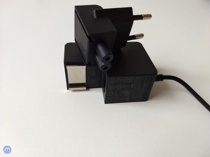 Microsoft Surface Go