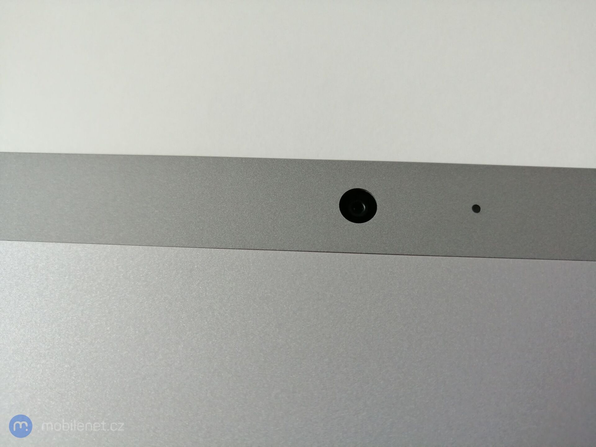 Microsoft Surface Go