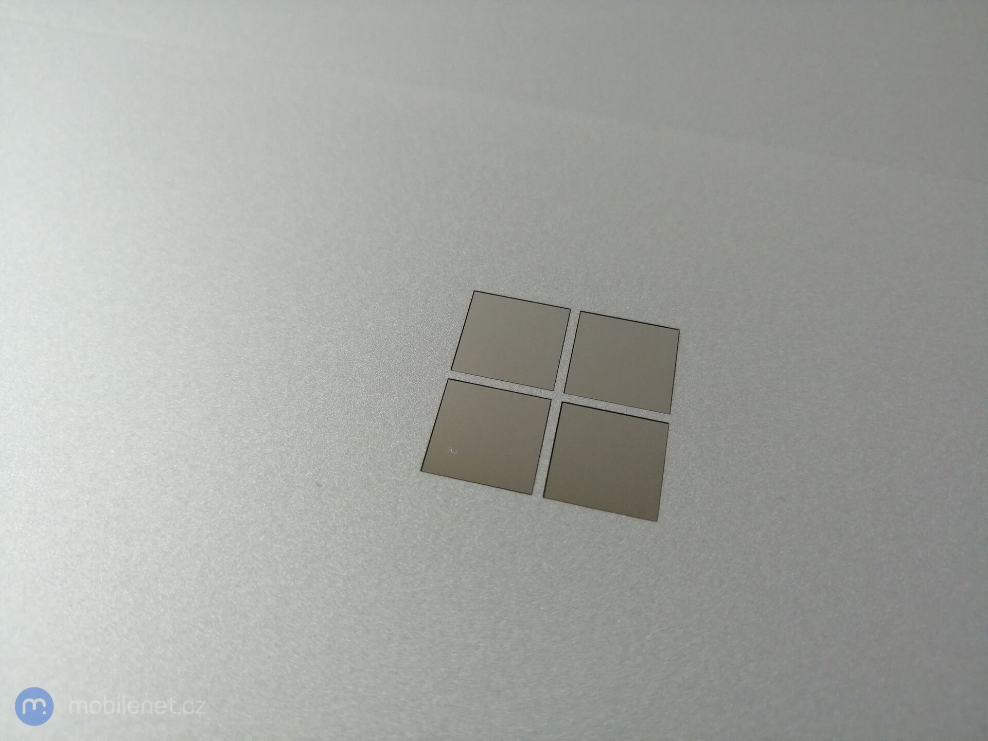 Microsoft Surface Go