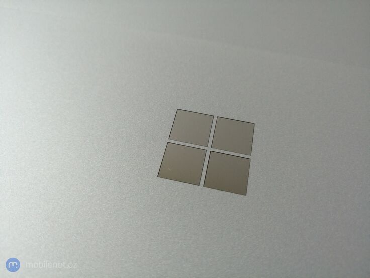Microsoft Surface Go