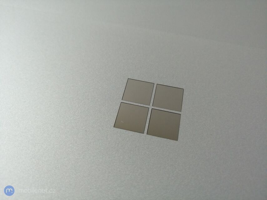 Microsoft Surface Go