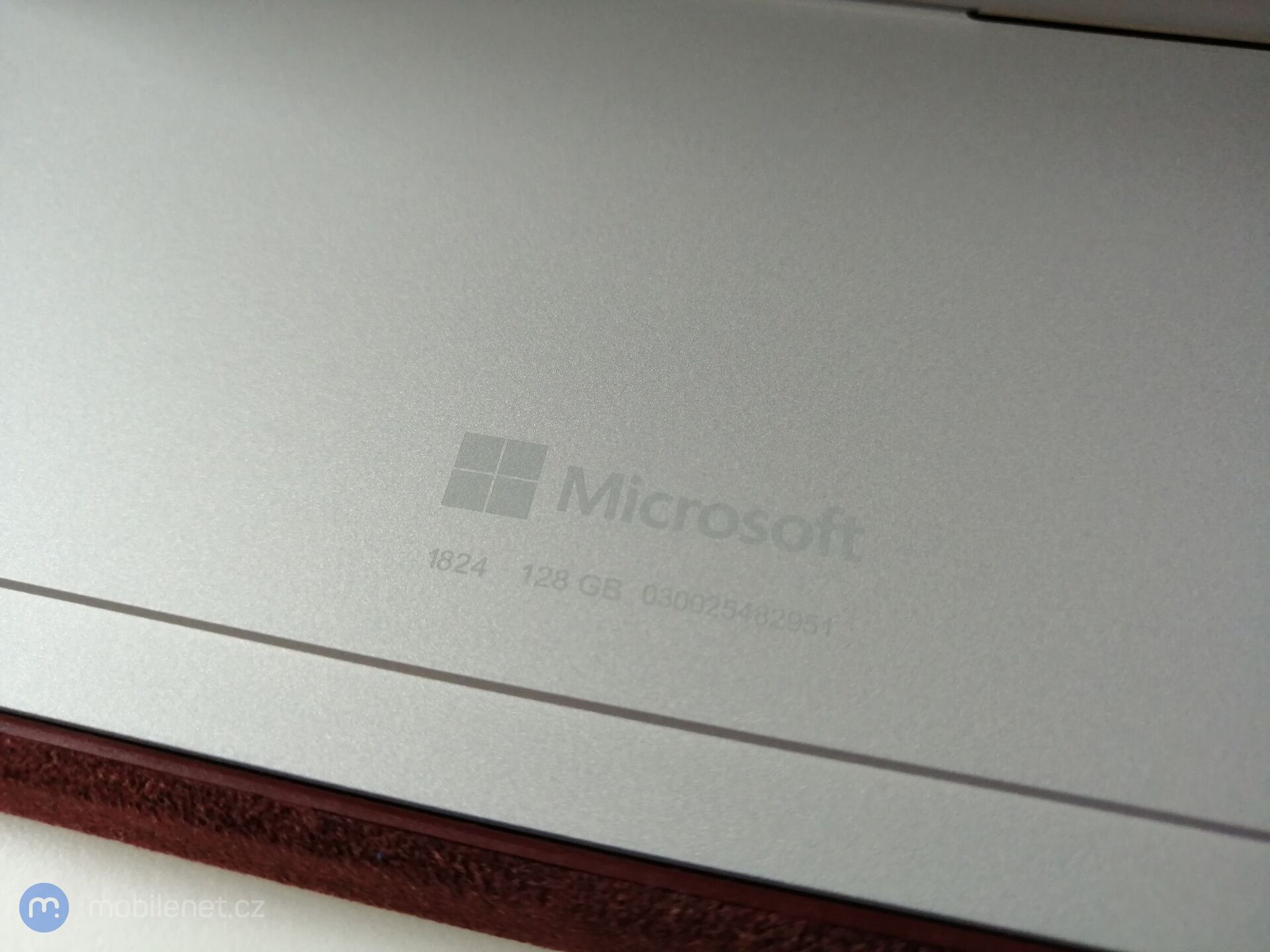 Microsoft Surface Go