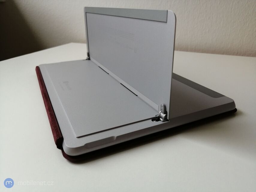 Microsoft Surface Go