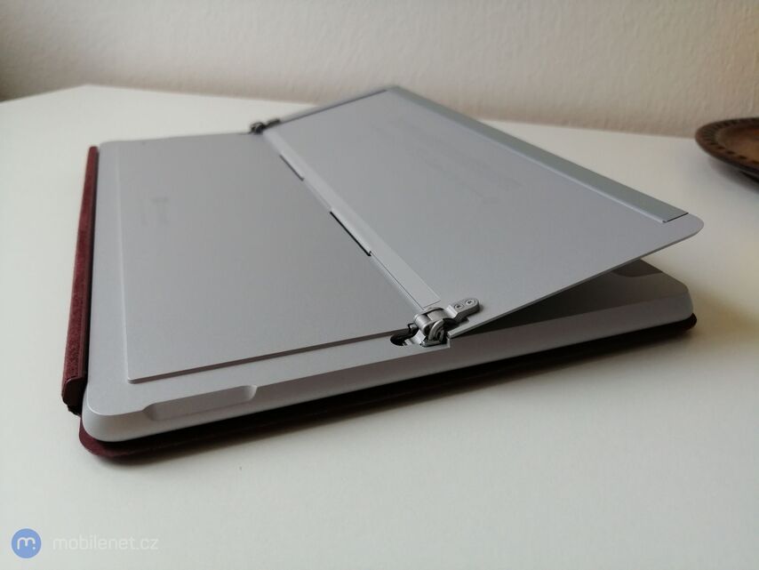 Microsoft Surface Go