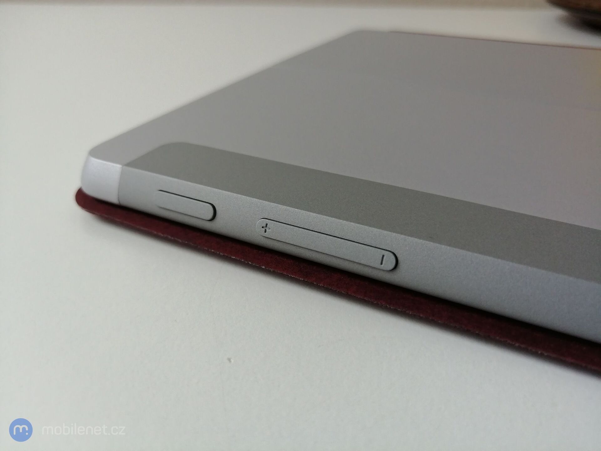 Microsoft Surface Go