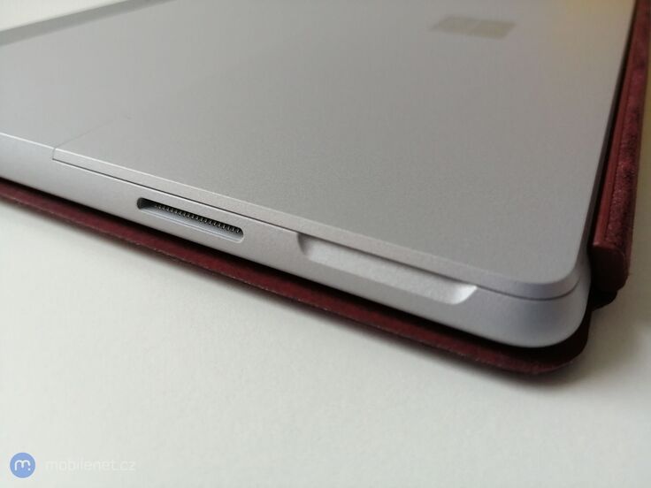 Microsoft Surface Go