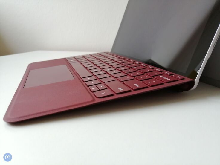 Microsoft Surface Go