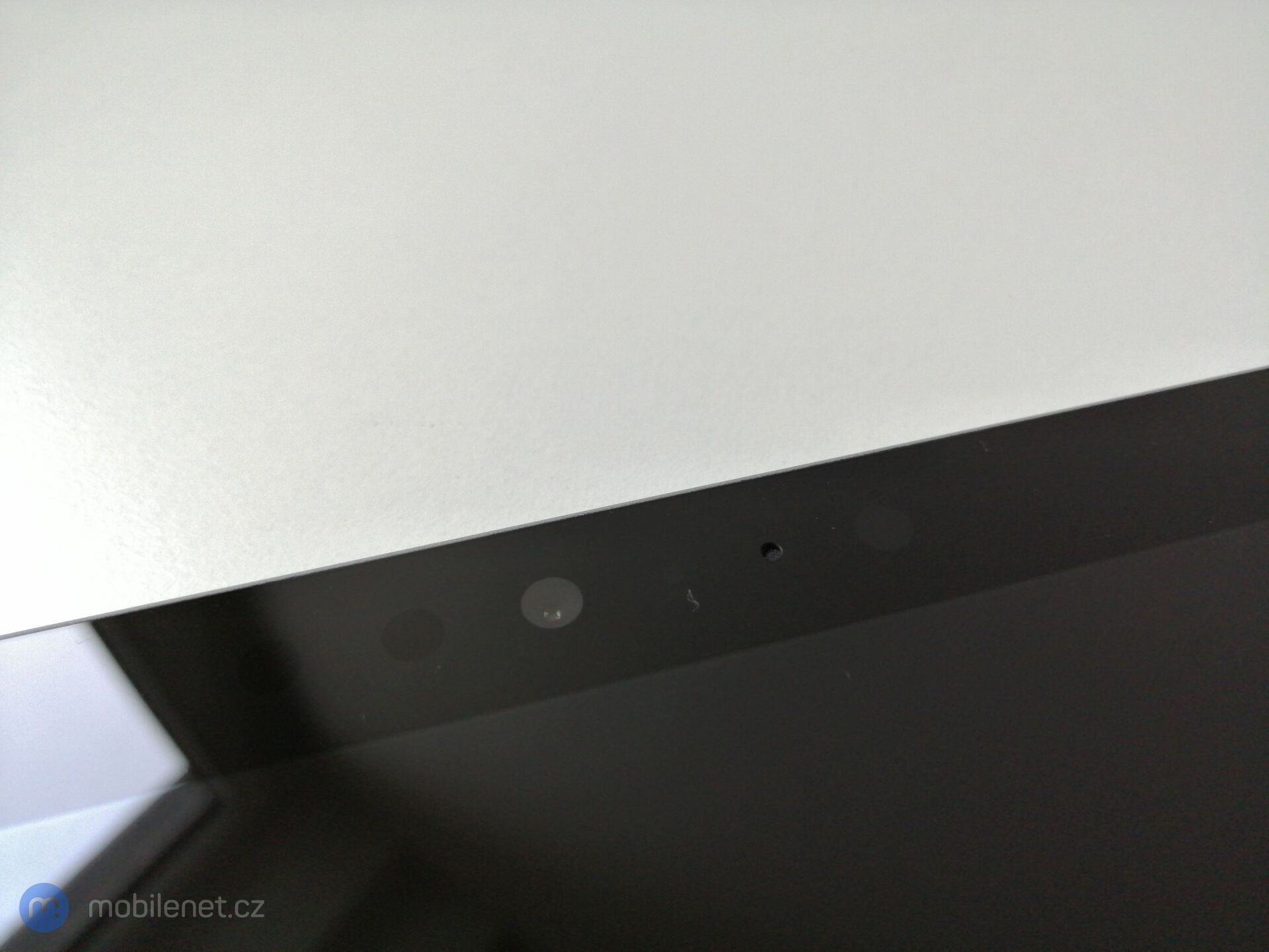 Microsoft Surface Go