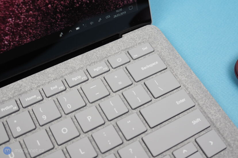Microsoft Surface Laptop 2