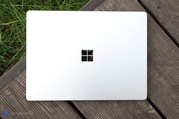 Microsoft Surface Laptop Go 2